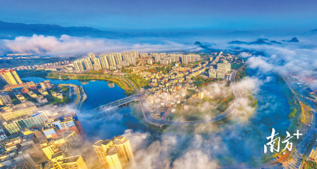 連州加快建設(shè)成為一座有希望、有支撐、有特色、有溫度的粵湘桂交界區(qū)域中心城市。丘貴星 攝